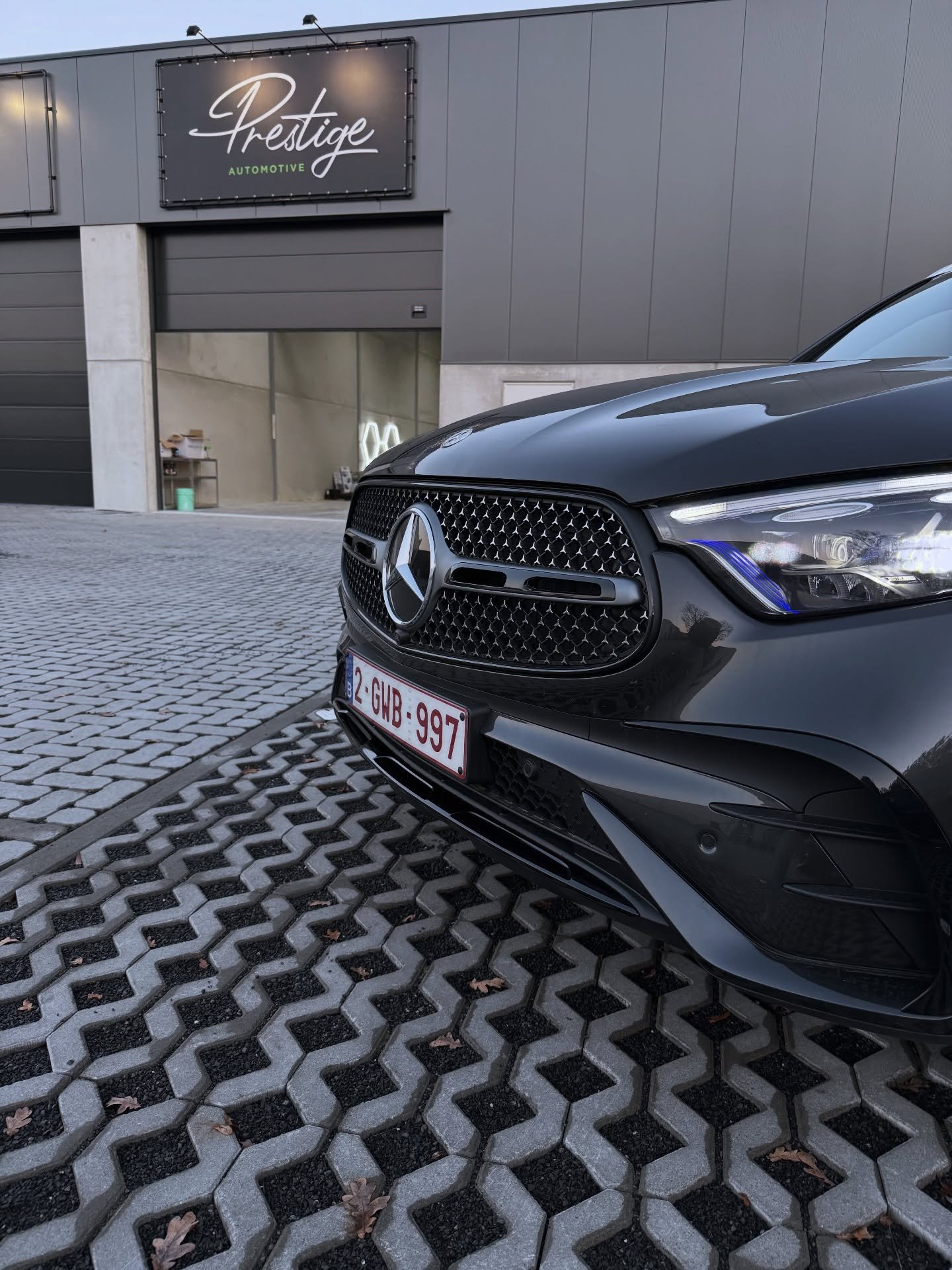 prestige automobile